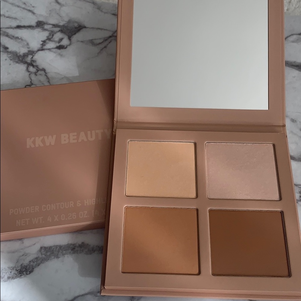 KKW Beauty Powder Contour and Highlight Kit